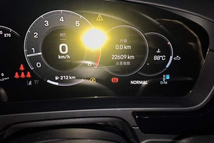 Used Porsche Cayenne 2025 Cayenne 3.0T Dream-Chasing Edition Odometer Close Up