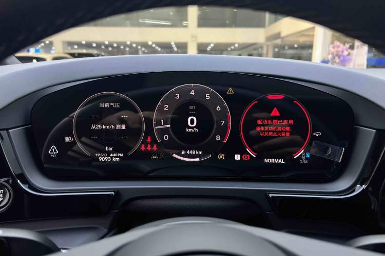 Used Porsche Cayenne 2025 Cayenne Coupé 3.0T Odometer Close Up