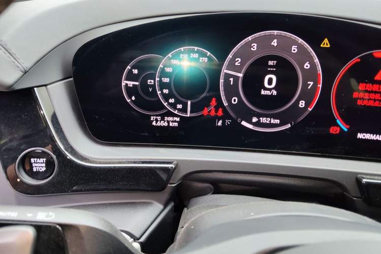 Used Porsche Cayenne 2025 Cayenne 3.0T Dream-Chasing Edition Odometer Close Up