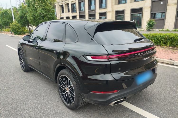Used Porsche Cayenne 2025 Cayenne 3.0T Dream-Chasing Edition Rear Left 45 Deg