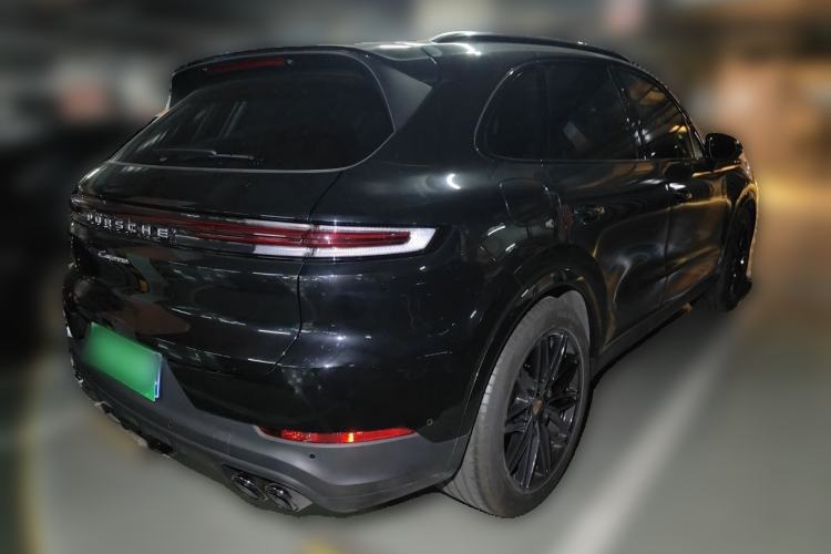 Used Porsche Cayenne 2025 Cayenne 3.0T Dream-Chasing Edition Rear Right 45 Deg