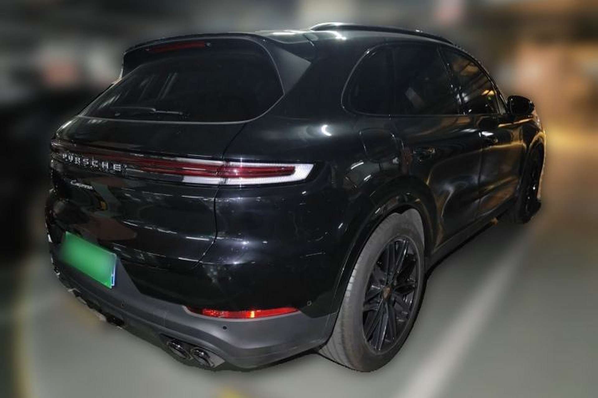 Used Porsche Cayenne 2025 Cayenne 3.0T Dream-Chasing Edition Rear Right 45 Deg