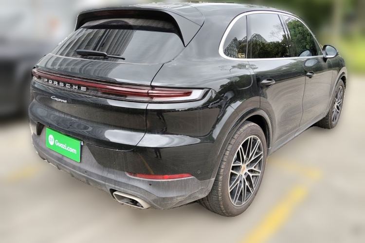 Used Porsche Cayenne 2025 Cayenne 3.0T Dream-Chasing Edition Rear Right 45 Deg
