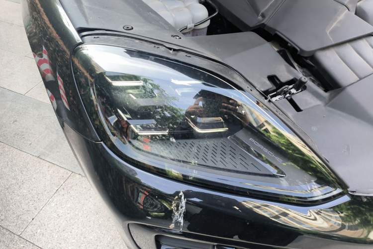 Used Porsche Cayenne 2025 Cayenne 3.0T Right Front Headlight