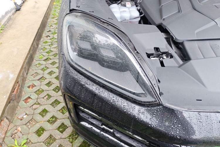 Used Porsche Cayenne 2025 Cayenne 3.0T Dream-Chasing Edition Right Front Headlight