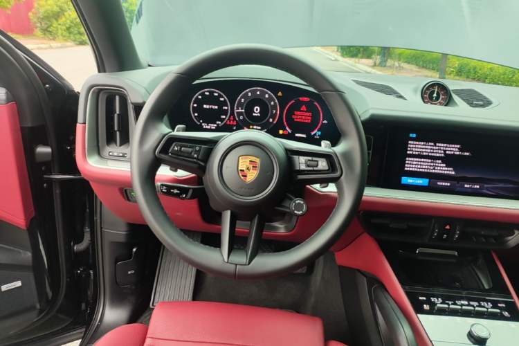 Used Porsche Cayenne 2025 Cayenne 3.0T Dream-Chasing Edition Steering Wheel