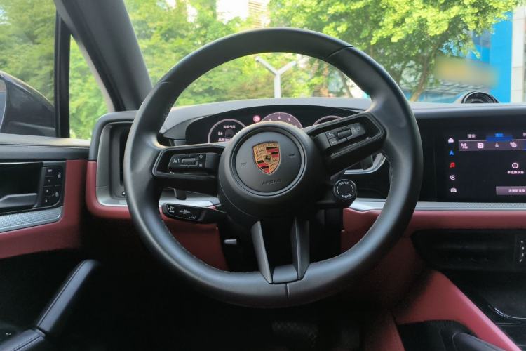 Used Porsche Cayenne 2025 Cayenne 3.0T Steering Wheel