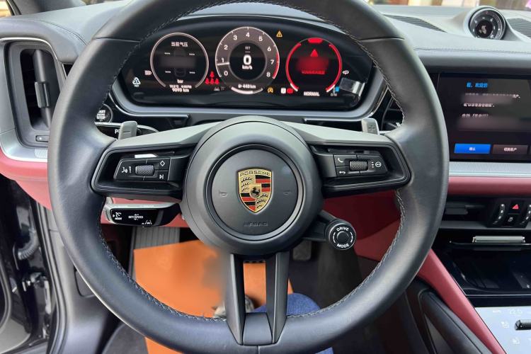 Used Porsche Cayenne 2025 Cayenne Coupé 3.0T Steering Wheel