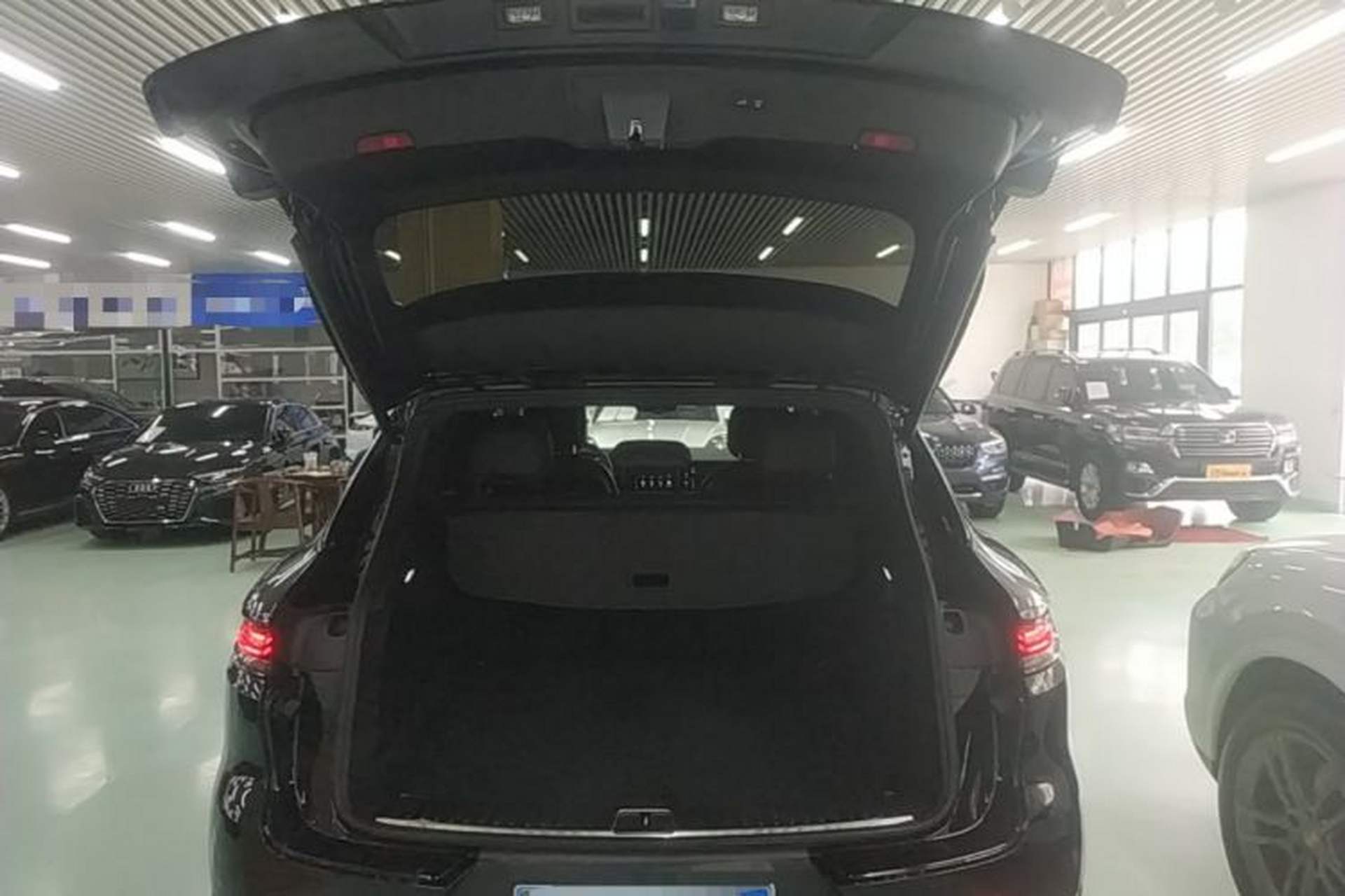 Used Porsche Cayenne 2025 Cayenne 3.0T Trunk