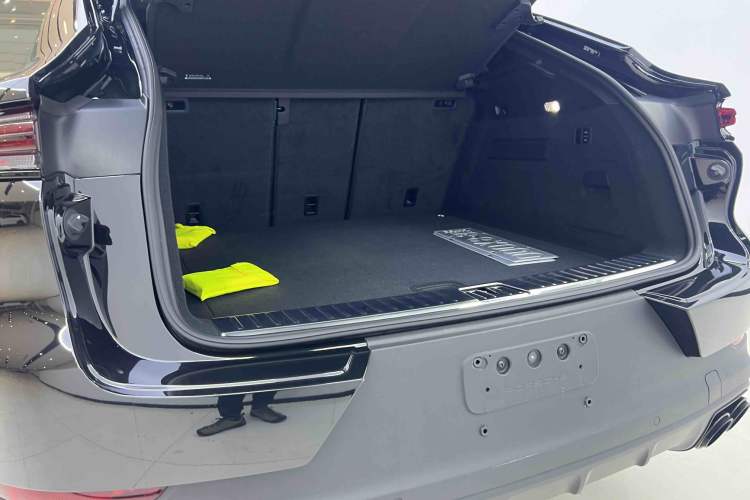 Used Porsche Cayenne 2025 Cayenne Coupé 3.0T Trunk