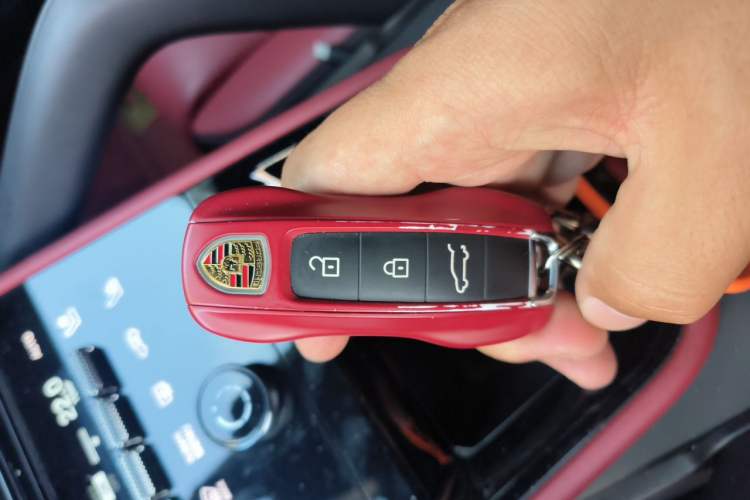 Used Porsche Cayenne 2025 Cayenne 3.0T Vehicle Key