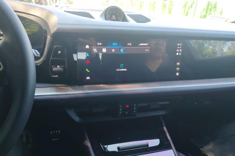 Used Porsche Cayenne 2025 Cayenne 3.0T Sport Edition Audio And AC Panel