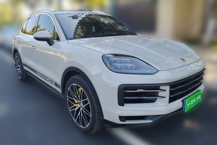 Used Porsche Cayenne 2025 Cayenne 3.0T Sport Edition Front Right 45 Deg
