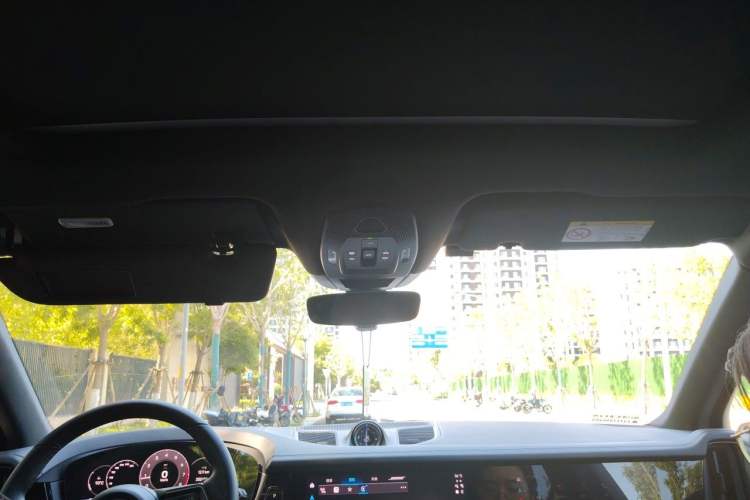 Used Porsche Cayenne 2025 Cayenne 3.0T Sport Edition Headliner