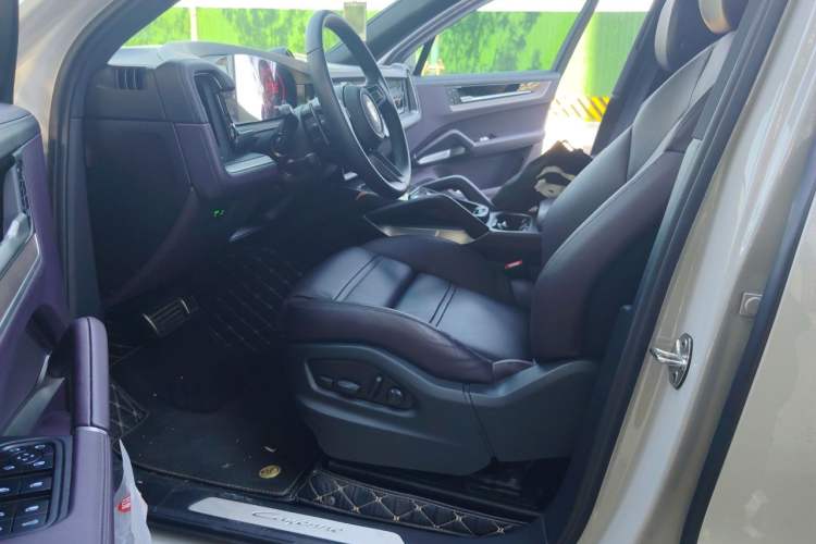 Used Porsche Cayenne 2025 Cayenne 3.0T Sport Edition Left Front Seat