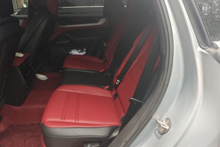 Used Porsche Cayenne 2025 Cayenne 3.0T Dream-Chasing Edition Left Rear Seat