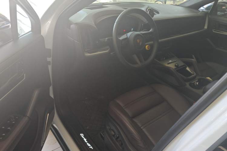 Used Porsche Cayenne 2025 Cayenne Coupé 3.0T Driver Seat