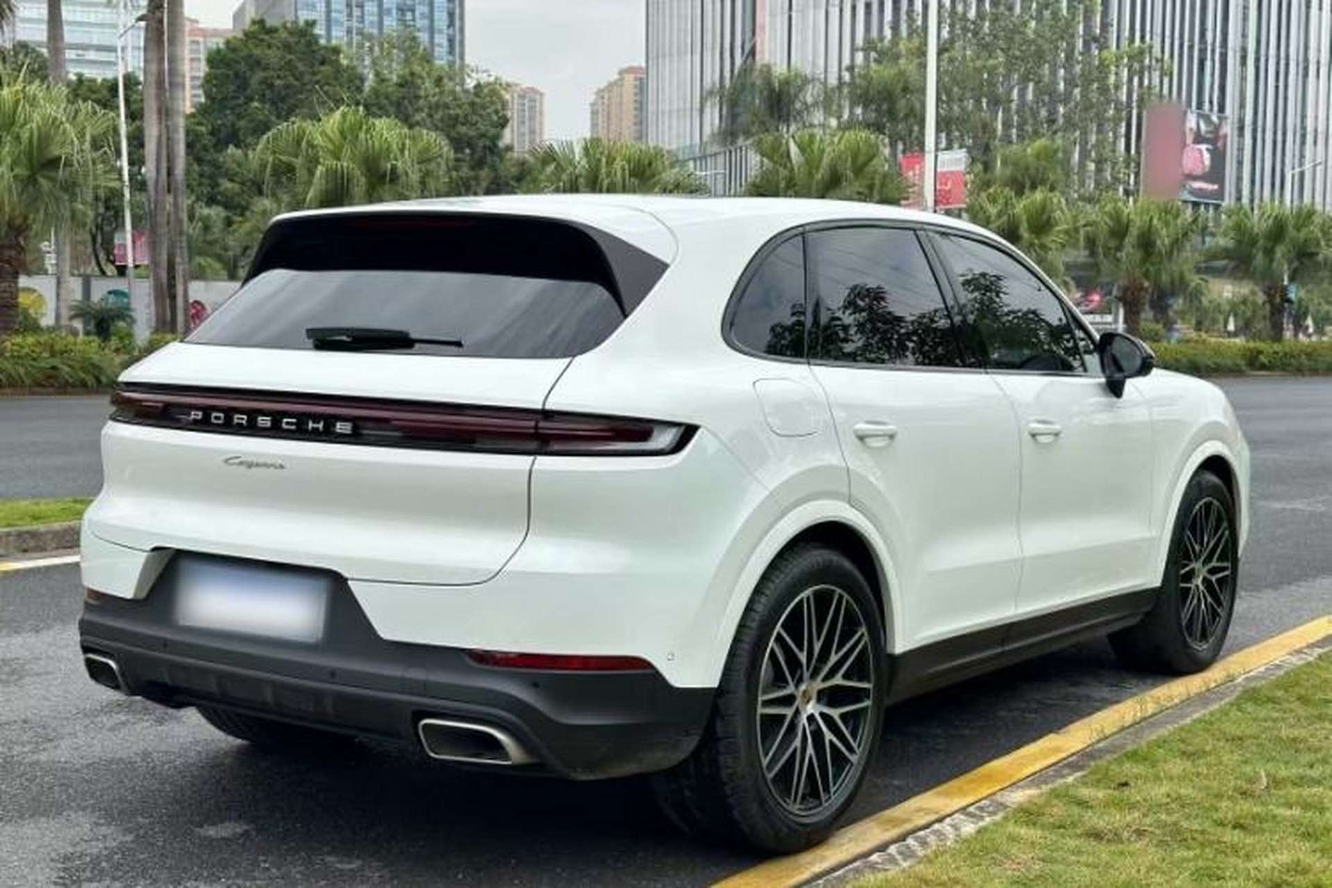 Used Porsche Cayenne 2025 Cayenne 3.0T Exterior 2