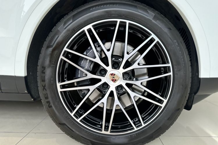 Used Porsche Cayenne 2025 Cayenne 3.0T Dream-Chasing Edition Exterior 7