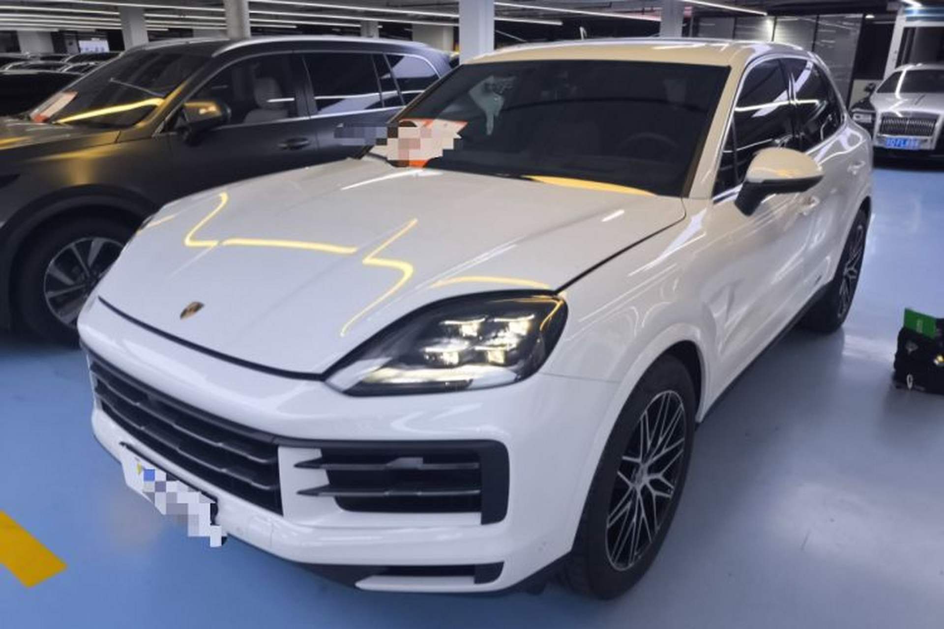 Used Porsche Cayenne 2025 Cayenne 3.0T Front Left 45 Deg