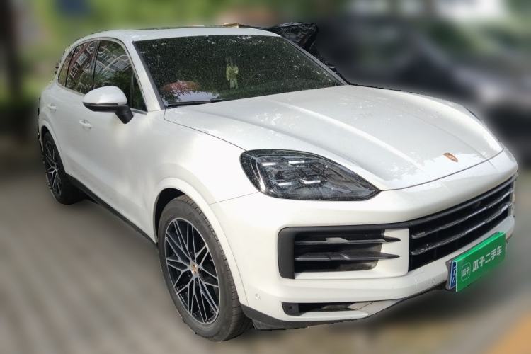 Used Porsche Cayenne 2025 Cayenne 3.0T Sport Edition Front Right 45 Deg