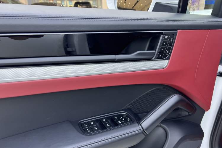 Used Porsche Cayenne 2025 Cayenne 3.0T Dream-Chasing Edition Interior 10