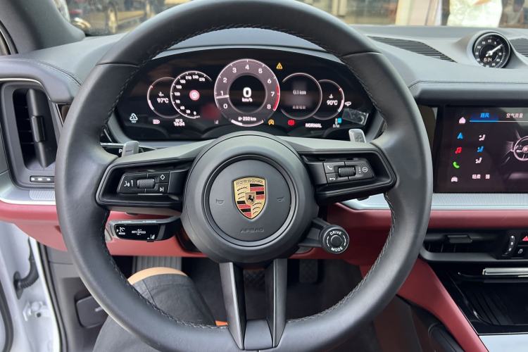 Used Porsche Cayenne 2025 Cayenne 3.0T Dream-Chasing Edition Interior 2