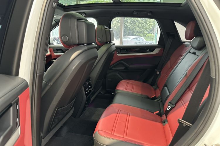 Used Porsche Cayenne 2025 Cayenne 3.0T Dream-Chasing Edition Interior 6