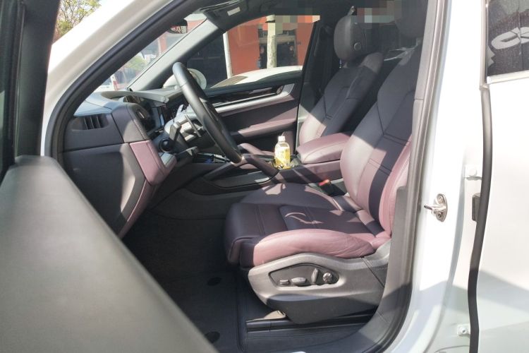 Used Porsche Cayenne 2025 Cayenne 3.0T Left Front Seat