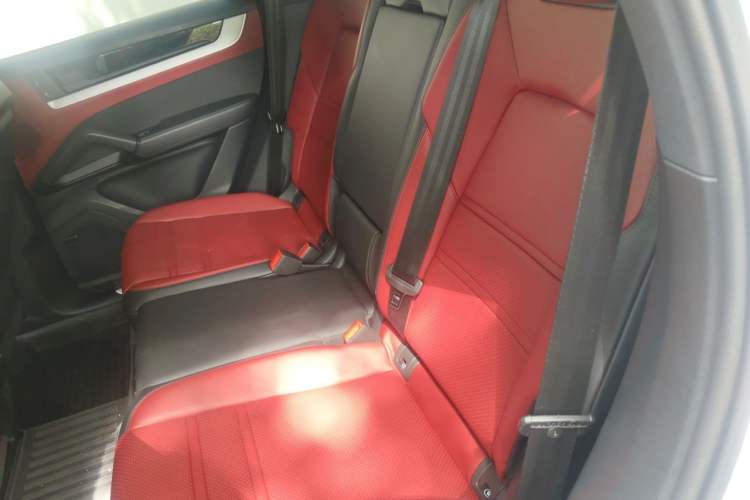 Used Porsche Cayenne 2025 Cayenne 3.0T Dream-Chasing Edition Left Rear Seat