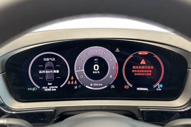 Used Porsche Cayenne 2025 Cayenne 3.0T Dream-Chasing Edition Odometer Close Up