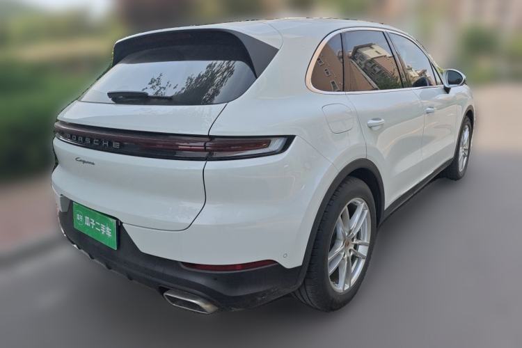 Used Porsche Cayenne 2025 Cayenne 3.0T Dream-Chasing Edition Rear Right 45 Deg