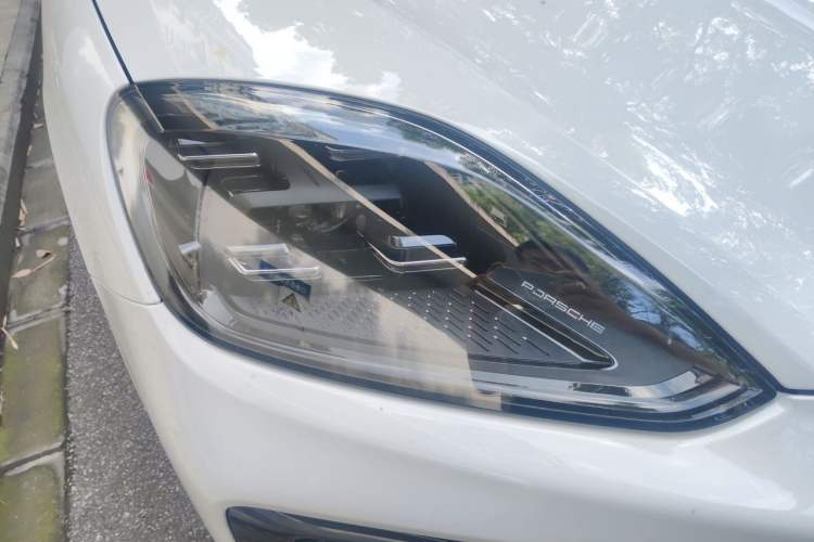 Used Porsche Cayenne 2025 Cayenne 3.0T Dream-Chasing Edition Right Front Headlight
