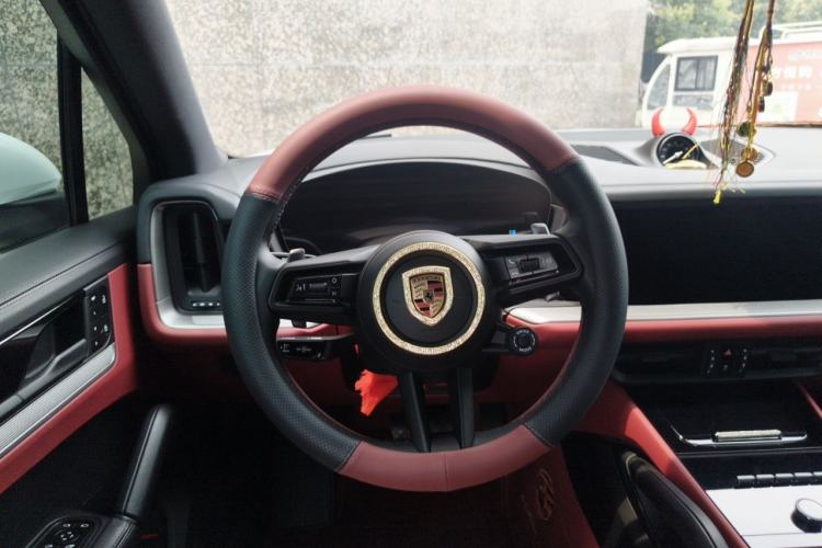 Used Porsche Cayenne 2025 Cayenne 3.0T Steering Wheel
