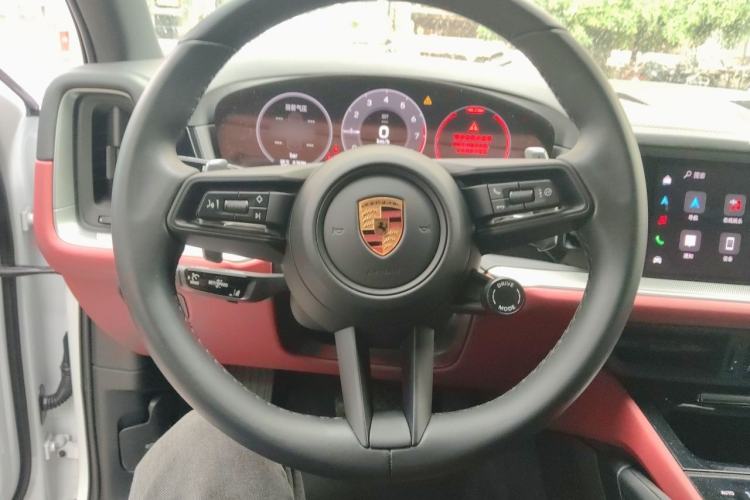 Used Porsche Cayenne 2025 Cayenne 3.0T Sport Edition Steering Wheel