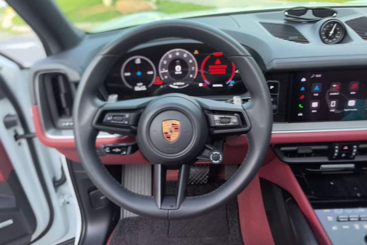 Used Porsche Cayenne 2025 Cayenne 3.0T Steering Wheel