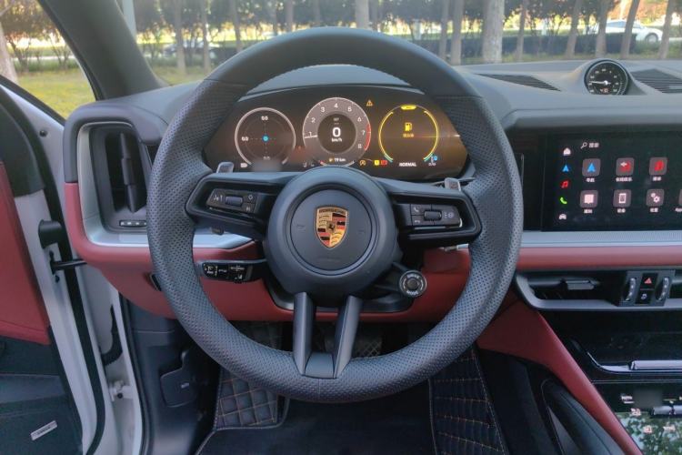 Used Porsche Cayenne 2025 Cayenne 3.0T Steering Wheel