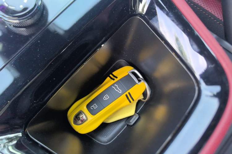 Used Porsche Cayenne 2025 Cayenne 3.0T Vehicle Key