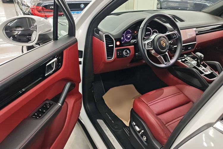 Used Porsche Cayenne E-Hybrid 2021 Cayenne E-Hybrid 2.0T Driver Seat