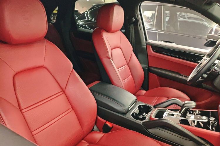Used Porsche Cayenne E-Hybrid 2021 Cayenne E-Hybrid 2.0T Right Front Seat