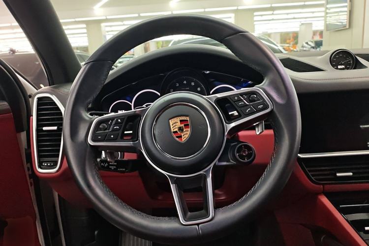 Used Porsche Cayenne E-Hybrid 2021 Cayenne E-Hybrid 2.0T Steering Wheel