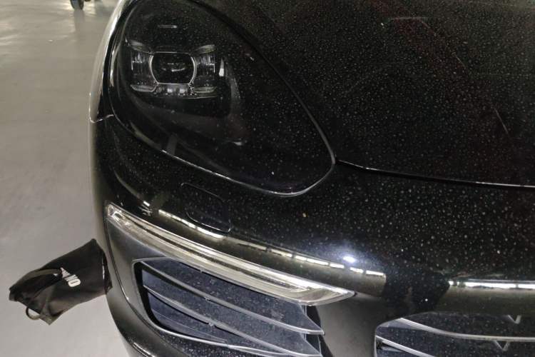 Used Porsche Cayenne E-Hybrid 2015 Cayenne S E-Hybrid 3.0T Right Front Headlight