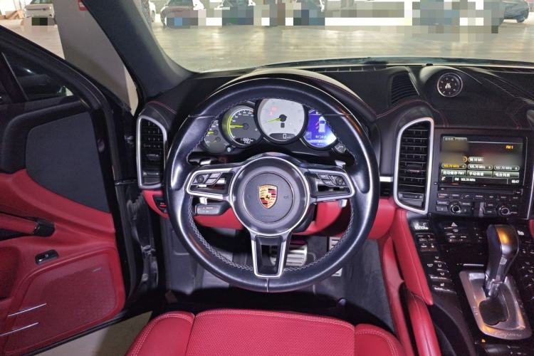 Used Porsche Cayenne E-Hybrid 2015 Cayenne S E-Hybrid 3.0T Steering Wheel