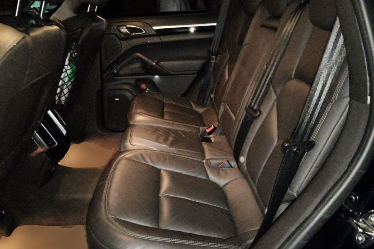Used Porsche Cayenne E-Hybrid 2015 Cayenne S E-Hybrid 3.0T Left Rear Seat