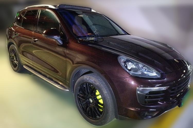 Used Porsche Cayenne E-Hybrid 2015 Cayenne S E-Hybrid 3.0T Front Right 45 Deg