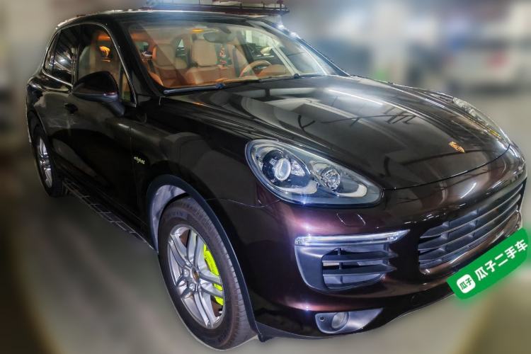 Used Porsche Cayenne E-Hybrid 2015 Cayenne S E-Hybrid 3.0T Front Right 45 Deg
