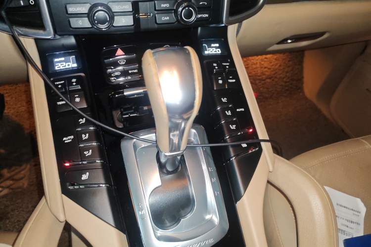 Used Porsche Cayenne E-Hybrid 2015 Cayenne S E-Hybrid 3.0T Gear Lever