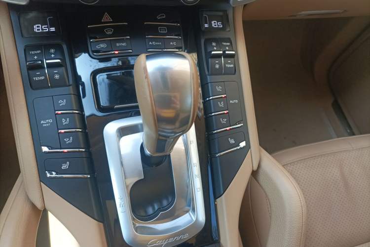 Used Porsche Cayenne E-Hybrid 2015 Cayenne S E-Hybrid 3.0T Gear Lever