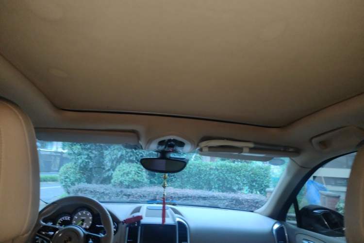 Used Porsche Cayenne E-Hybrid 2015 Cayenne S E-Hybrid 3.0T Headliner