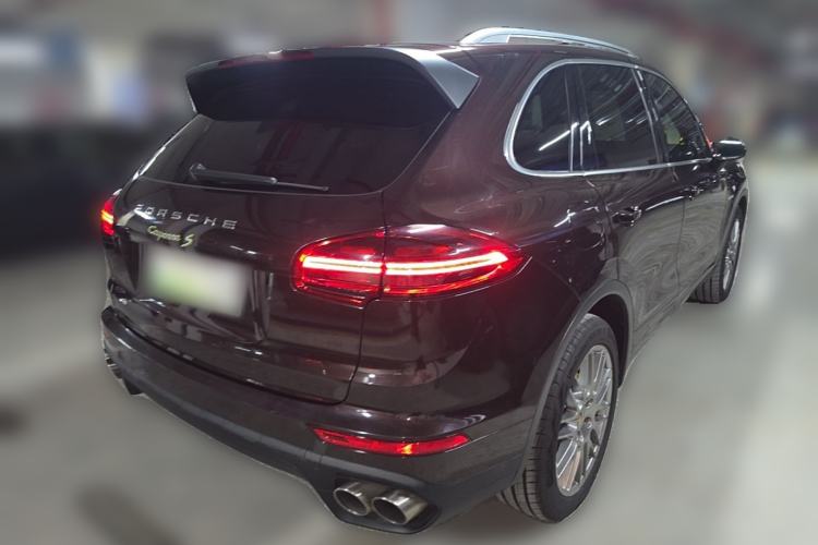 Used Porsche Cayenne E-Hybrid 2015 Cayenne S E-Hybrid 3.0T Rear Right 45 Deg